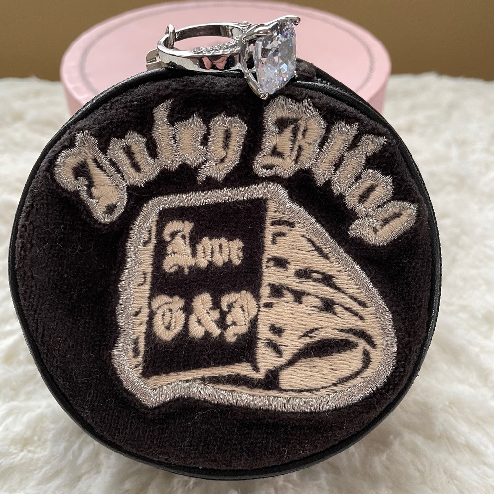 JUICY COUTURE BLACK VELOUR TRAVEL JEWELRY BOX NEW IN BOX